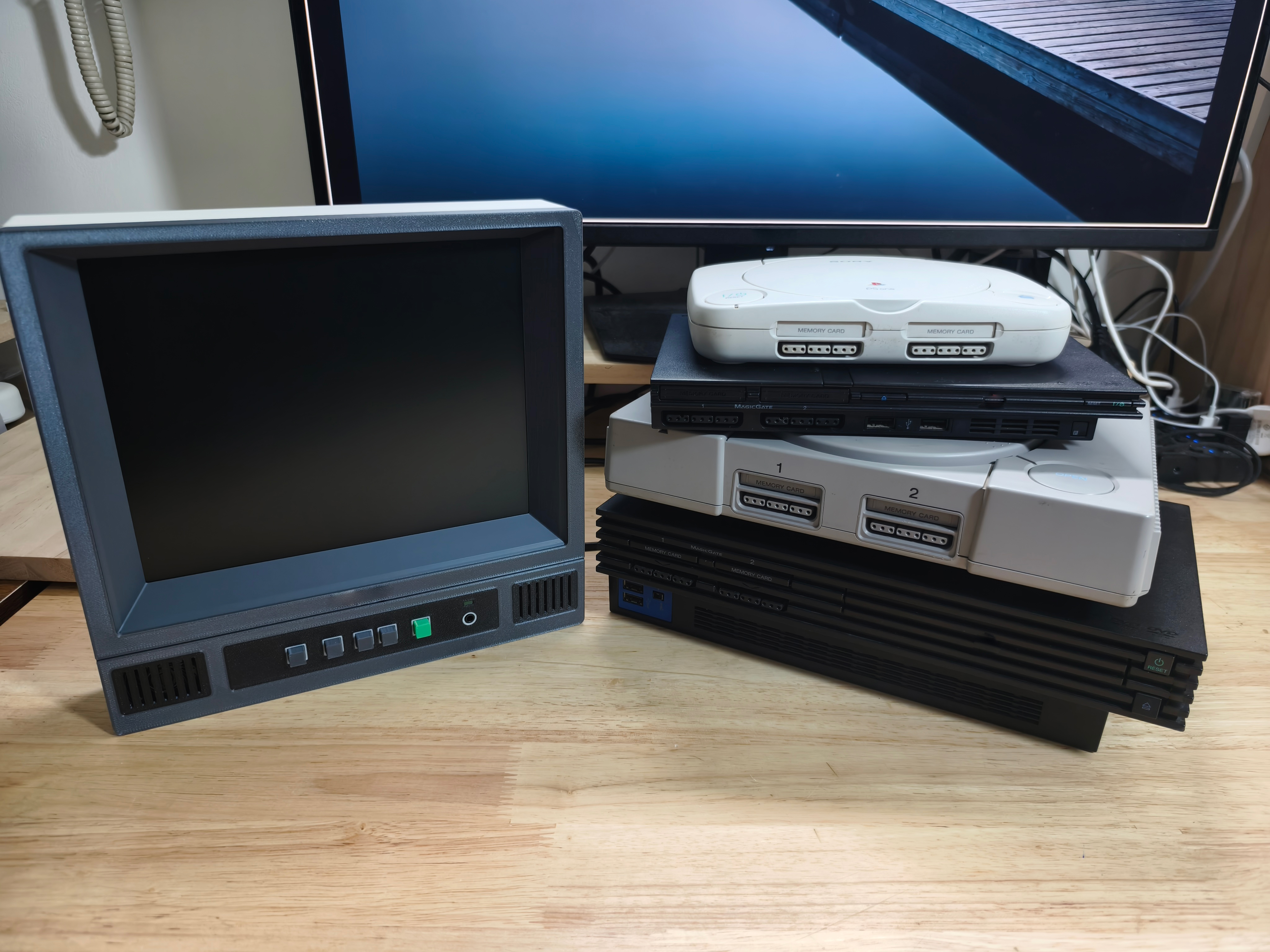 CRT Monitor Style 10.4 InchRet - Arcade Vibes review and price
